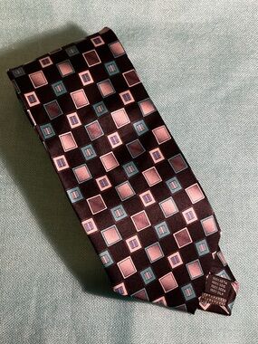 Men's Geometric Square Pattern Silk Tie - Black with Pink & Teal